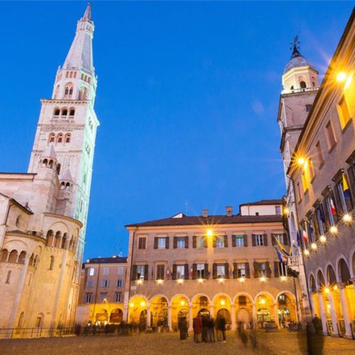 Художественный и мотоциклетный тур по Модене