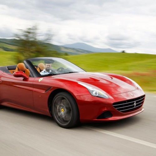 Подарите пробную поездку на автомобиле